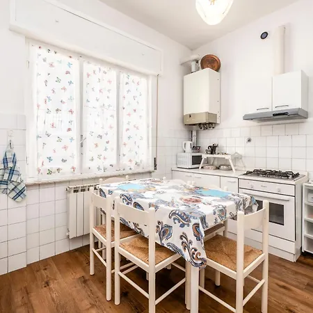 344 - La Gemma Sul Mare, Lemeglio - Moneglia, 7 Minuti A Piedi Da E Mare Posteggio Privato Gratis Apartamento Moneglia